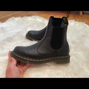 Dr. Martens Chelsea boots 2976